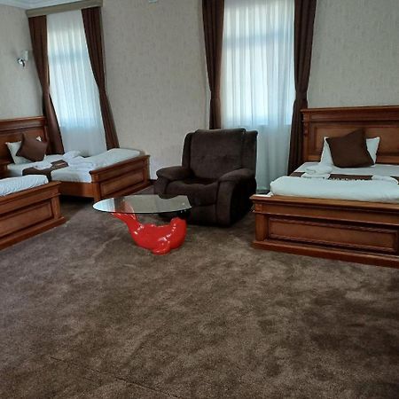 Maximum Hotel Navoi Kültér fotó